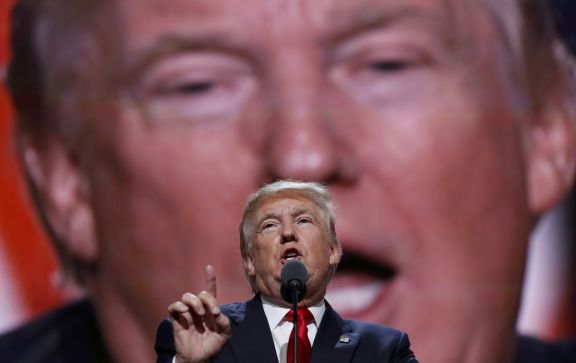 Trump echó al jefe de seguridad electoral que desestimó sus denuncias de fraude Trump echó al jefe de seguridad electoral que desestimó sus denuncias de fraude