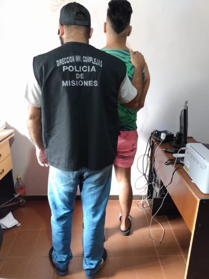 Detienen a una pareja vinculada a hechos de robo Detienen a una pareja vinculada a hechos de robo