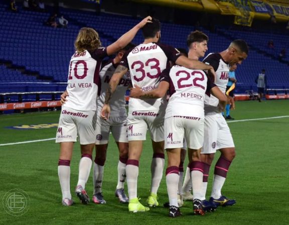 Boca cayó 2-1 con Lanús y llega golpeado a la Copa Libertadores Boca cayó 2-1 con Lanús y llega golpeado a la Copa Libertadores