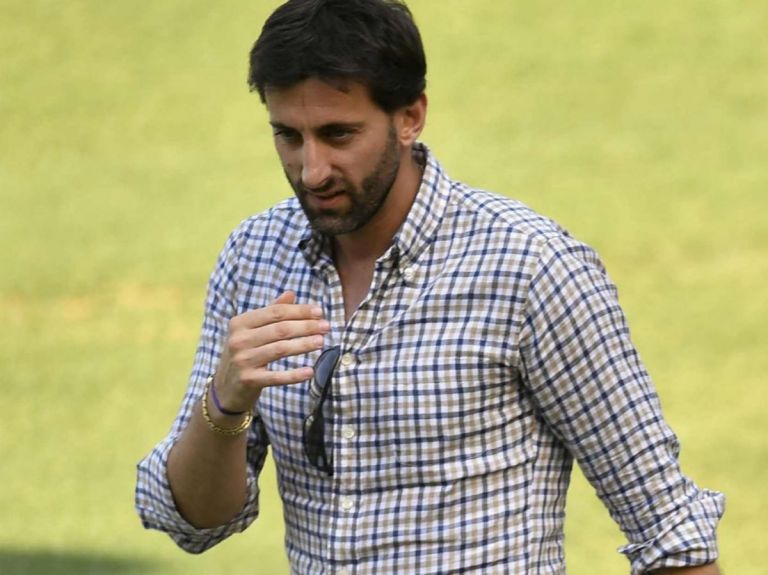 Por Diferencias Con El Presidente Diego Milito Renunció Como Manager De Racing El Territorio 7711