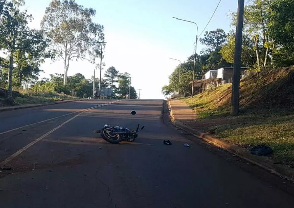 Joven motociclista falleció tras despiste en Cerro Azul 