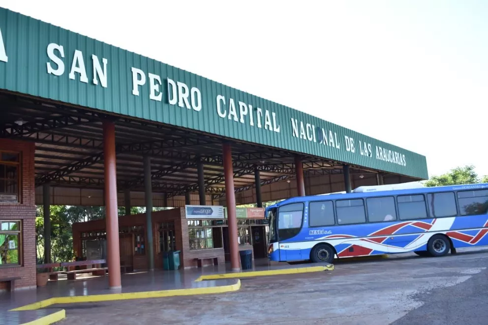 Con amplia demanda para viajar a Posadas, se activó la terminal de ómnibus de San Pedro