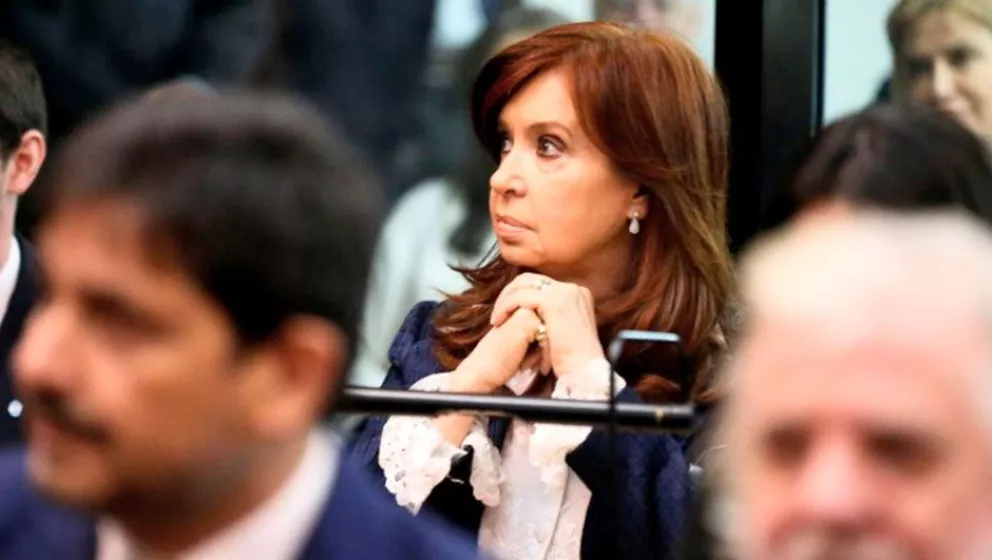 Sobreseyeron  a CFK en una causa derivada de los cuadernos 