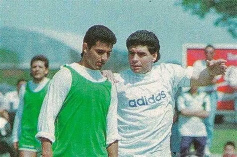 Herrera Ahuad recordó a Maradona cuando lo cubría como DT de Mandiyú