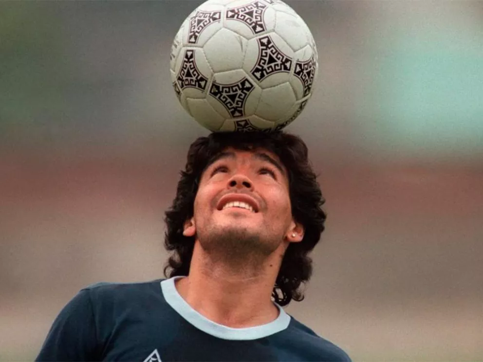 Murió Diego Armando Maradona tras un paro cardiorespiratorio