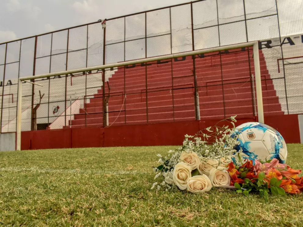 En Misiones hubo homenajes y duelo por la muerte de Maradona