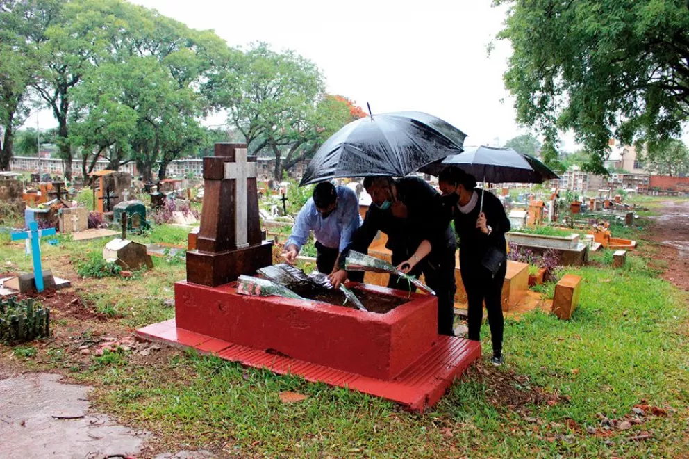 Rescate de la tumba y la memoria de Manuel Antonio Ramírez
