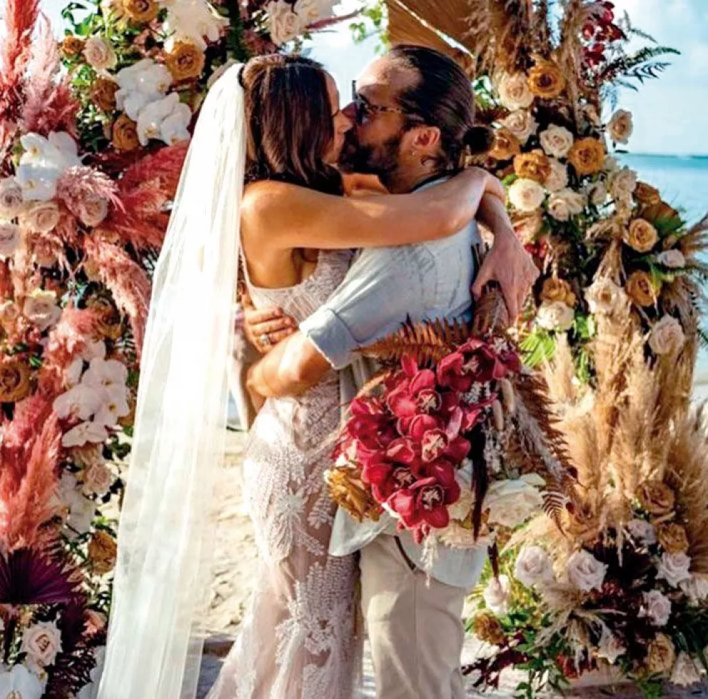 Diego Torres y Débora Bello se casaron