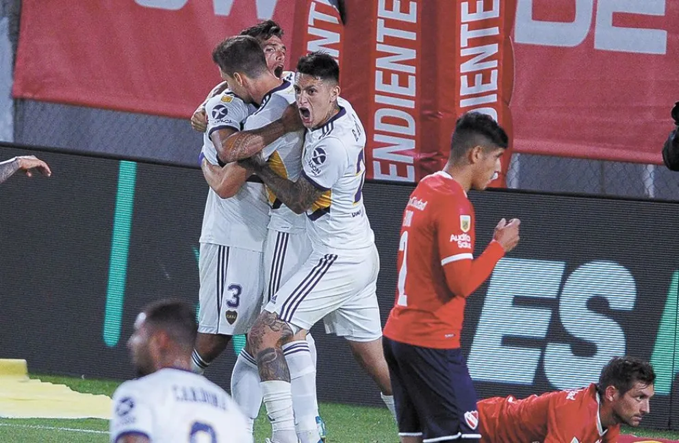 Boca venci a Independiente y apunta a la Libertadores