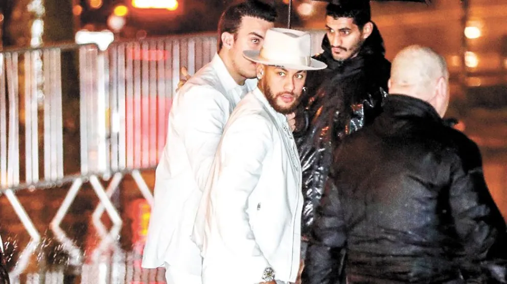 Neymar y una megafiesta que despierta polémica 