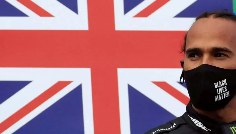 Lewis Hamilton fue nombrado “Caballero” por la reina Isabel II