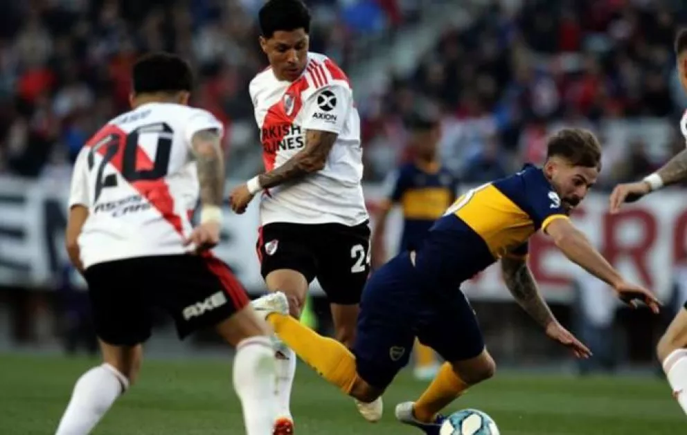 River y Boca juegan un superclásico atípico, con un ojo en la Copa