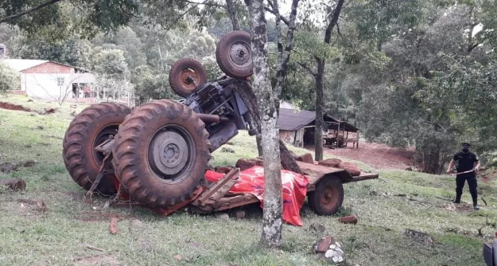 El Soberbio: murió al caerle el tractor encima 