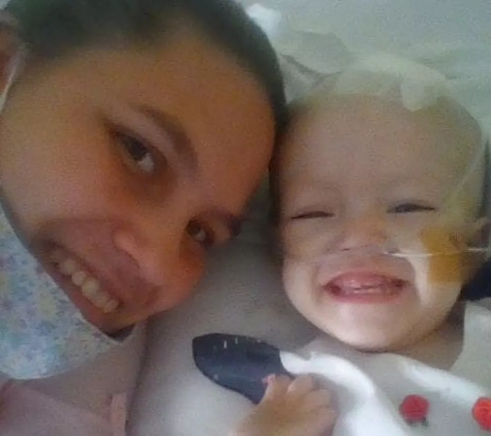 Marli tiene un año y un tumor maligno: la familia necesita ayuda para acompañarla durante el tratamiento
