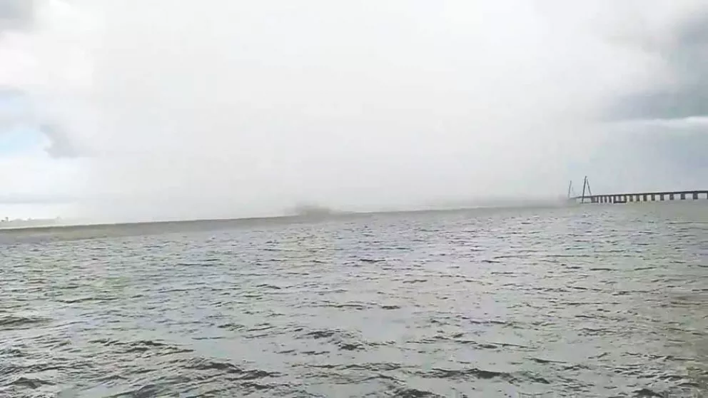 Se registró una tromba en aguas del río Paraná