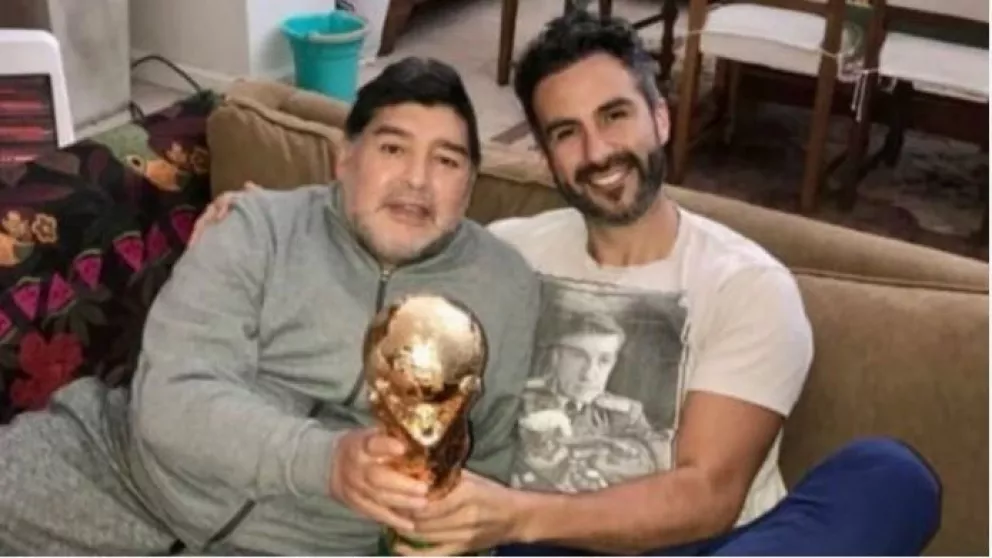 Pericia oficial: la Justicia comprobó que el médico Luque falsificó la firma de Diego Maradona