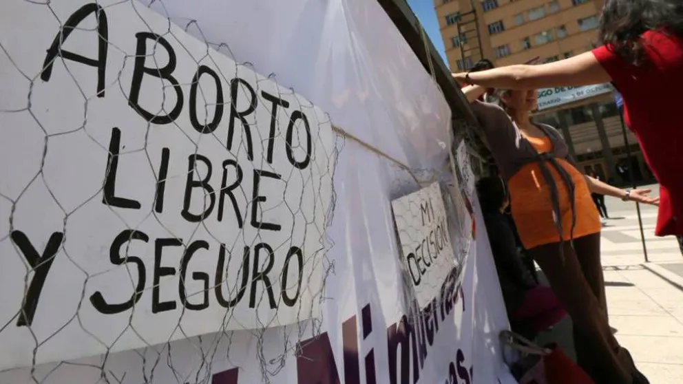 Un informe resalta aumento de un 98% de los servicios públicos de salud que realizan abortos