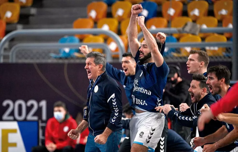 Argentina enfrenta a Qatar en busca de un histórico pase a cuartos en el Mundial de handball