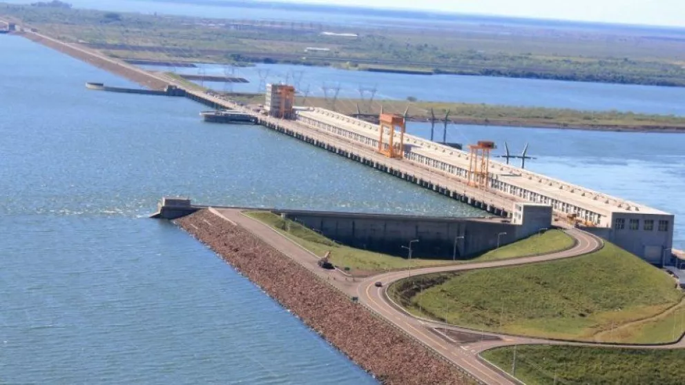 Se recupera el caudal del Paraná, crece la producción y la demanda de energía