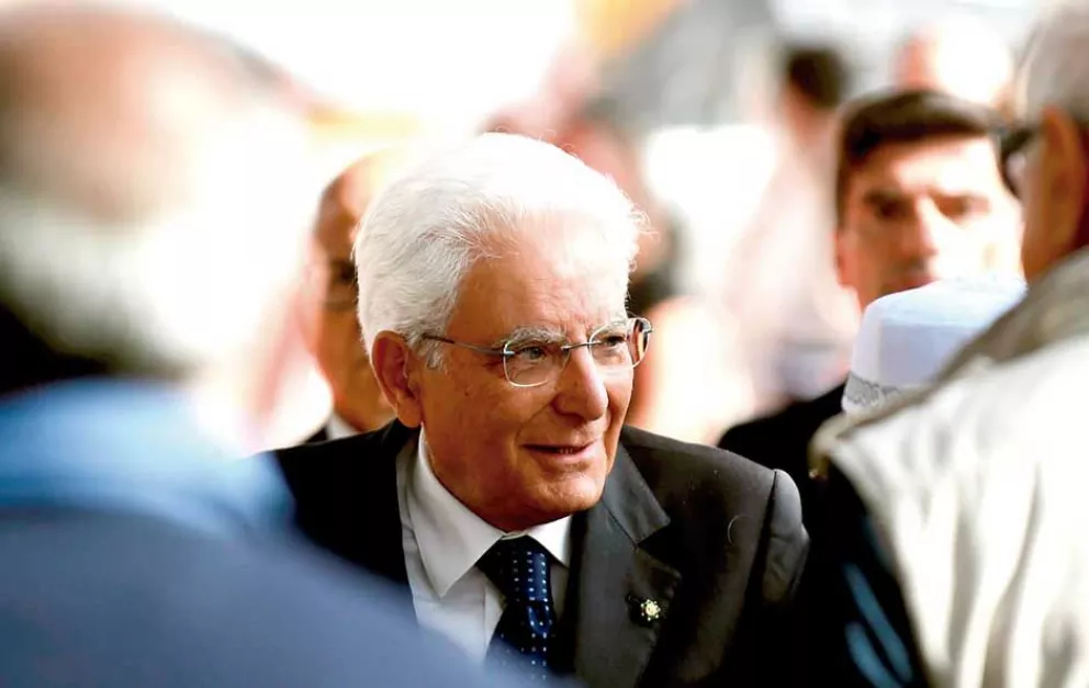 El presidente Mattarella toma las riendas de la crisis en Italia
