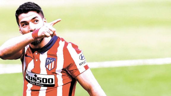 Suarez recibe ofertas europeas y se aleja la chance de que juegue en Nacional