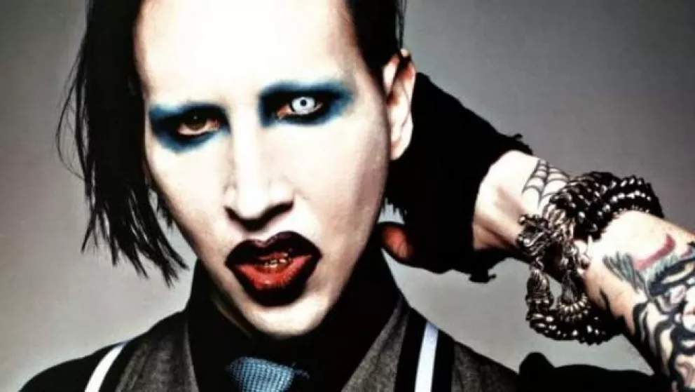 Manson se defendió de las acusaciones de abuso, pero lo echaron de su discográfica
