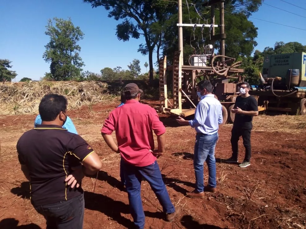 Pozo Azul: Vecinos celebran inicio de obra hídrica en Portón Viejo