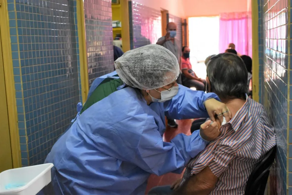 Martes y miércoles vacunarán contra el coronavirus a mayores de 65 años en San Pedro Martes y miércoles vacunarán contra el coronavirus a mayores de 65 años en San Pedro