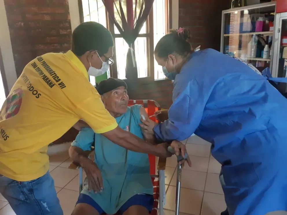 San Ignacio, Libertad, Campo Viera y San José completaron la vacunación de las dosis asignadas