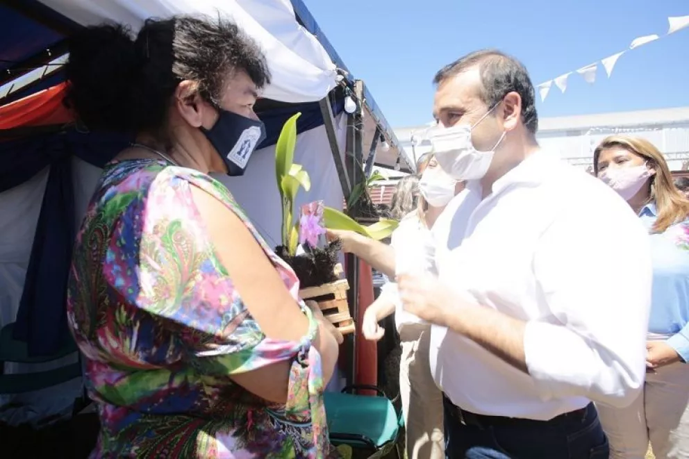 El gobernador visitó la Expo Mujer en Puerto Rico 