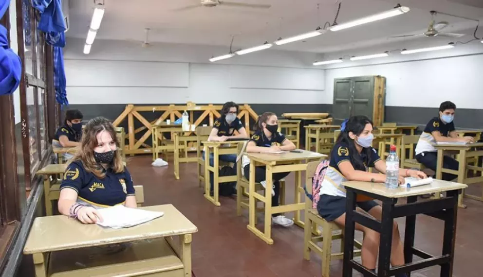 Hasta 30 denuncias diarias por casos sospechosos en instituciones escolares de Misiones