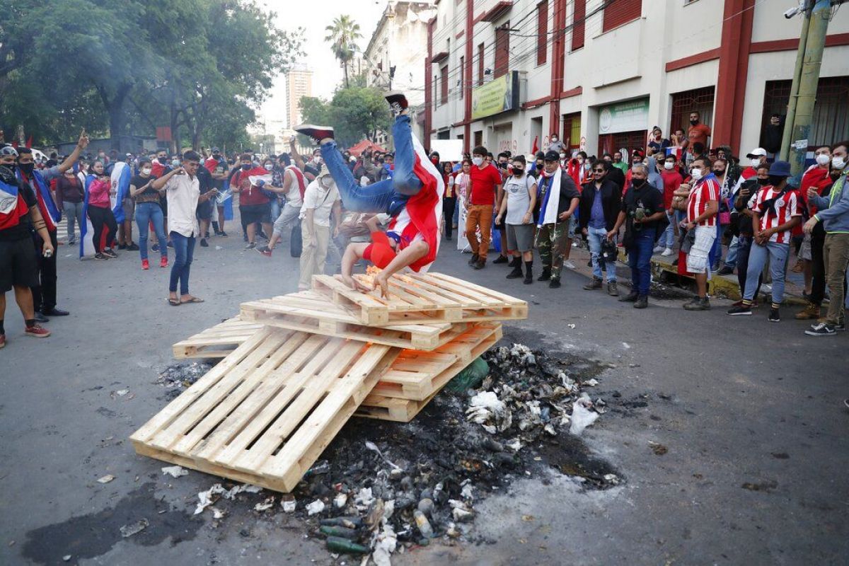 Más De 20 Detenidos En Paraguay En Protestas Luego De Que Se Frustrara ...