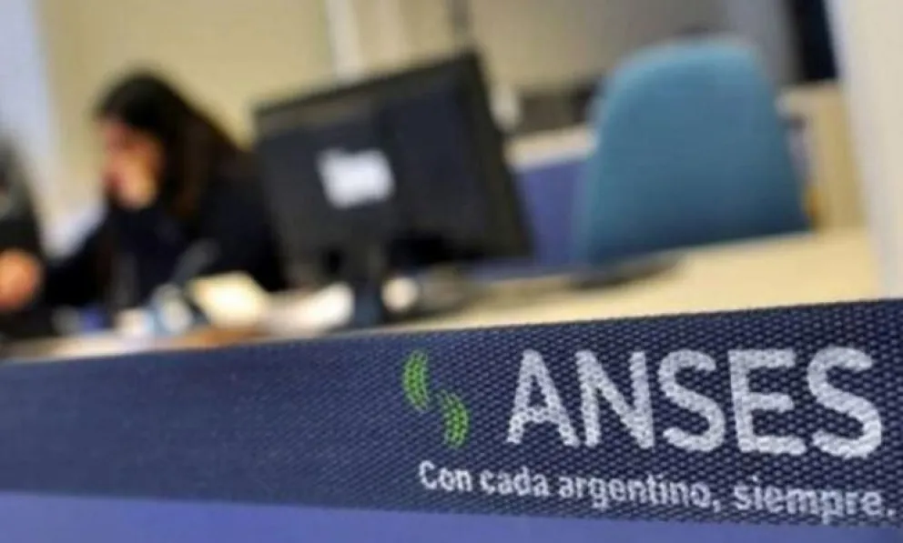 El Poder Ejecutivo oficializó el pago de un complemento mensual para beneficiarios de la AUH