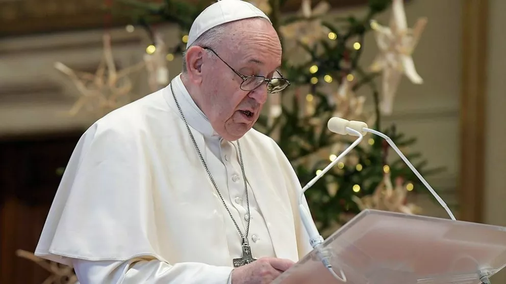 El Papa reduce el sueldo del personal del Vaticano para afrontar la crisis
