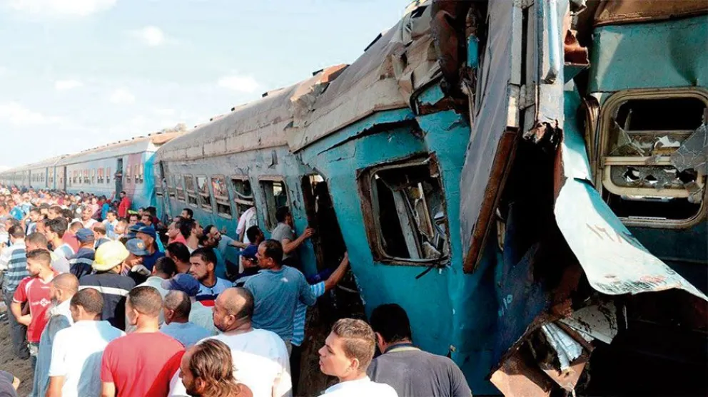 Choque de trenes dejó  al menos  32 muertos