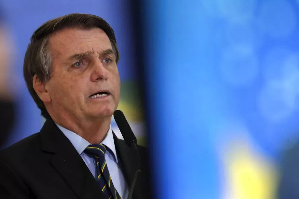 Bolsonaro destituye jefes de Fuerzas Armadas por negarse a actuar contra las cuarentenas
