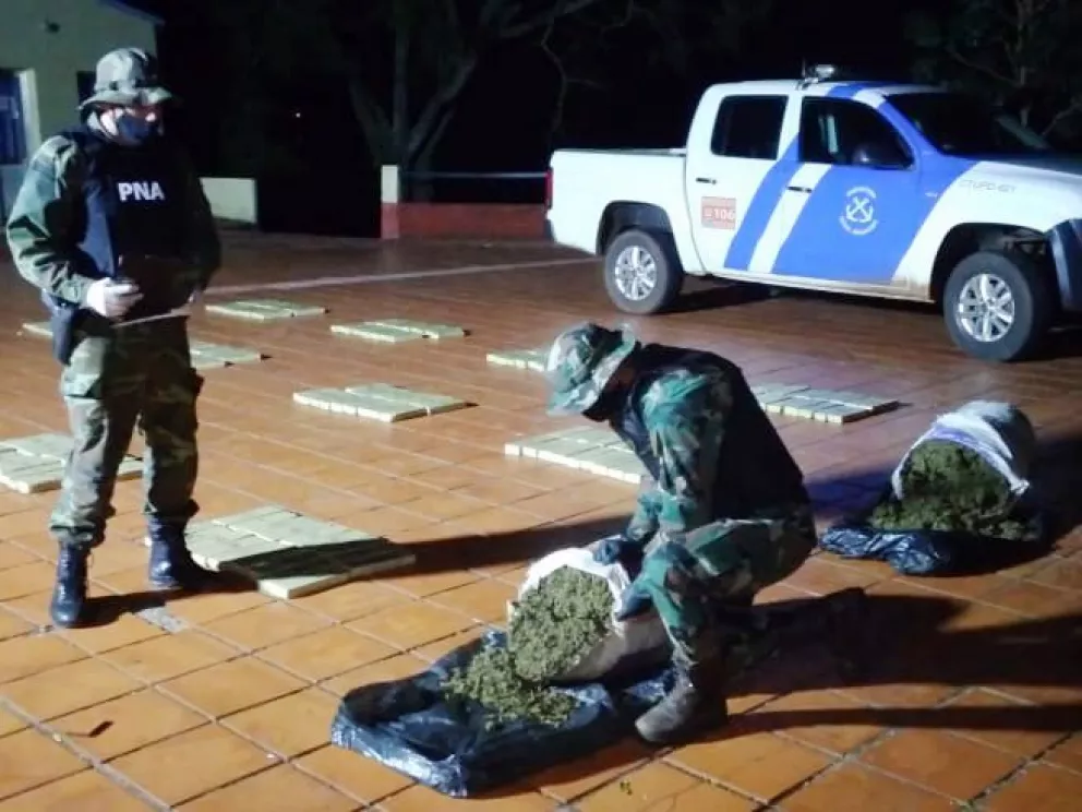 Decomisan más de 2.100 kilos de marihuana en operativos en Eldorado, Santa Ana y Puerto Libertad