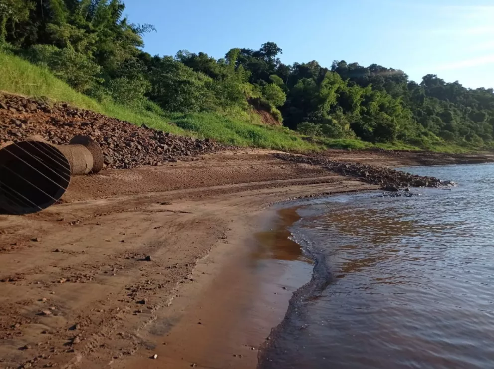Bajante del río Iguazú complicó el suministro de agua potable