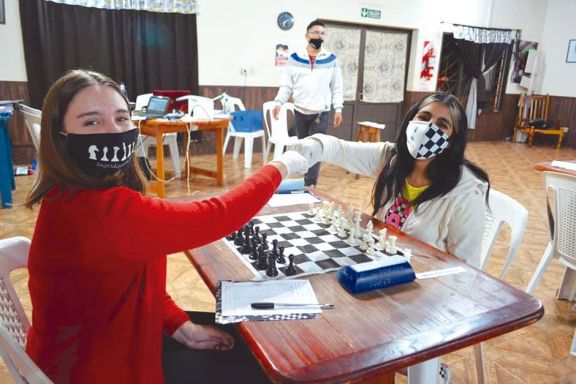 El ajedrez movió sus piezas con éxito en el Parque de las Naciones