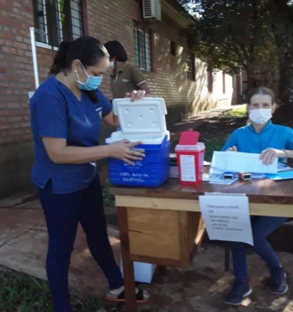 La campaña de vacunación contra el coronavirus continúa en Ruiz de Montoya 