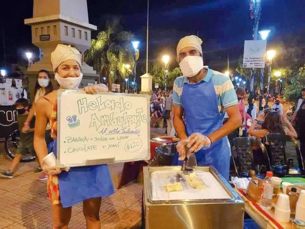 Helado tailandés en Iguazú, un boom de arte y gastronomía