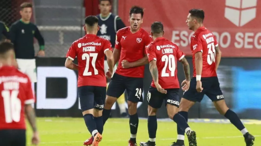 Independiente aprovechó al final el cansancio de Defensa y Justicia para volver a ganar