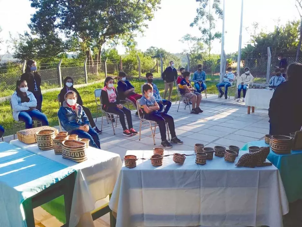 Escuelas abrieron las puertas a la cultura guaraní