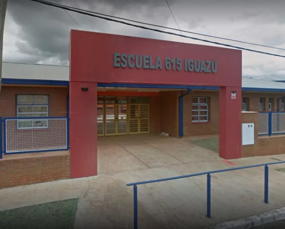 Iguazú: la Escuela N° 615 suspende las clases presenciales por un caso de covid-19