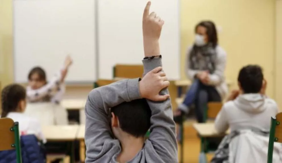 Francia reabrió sus escuelas primarias después de tres semanas de cierre