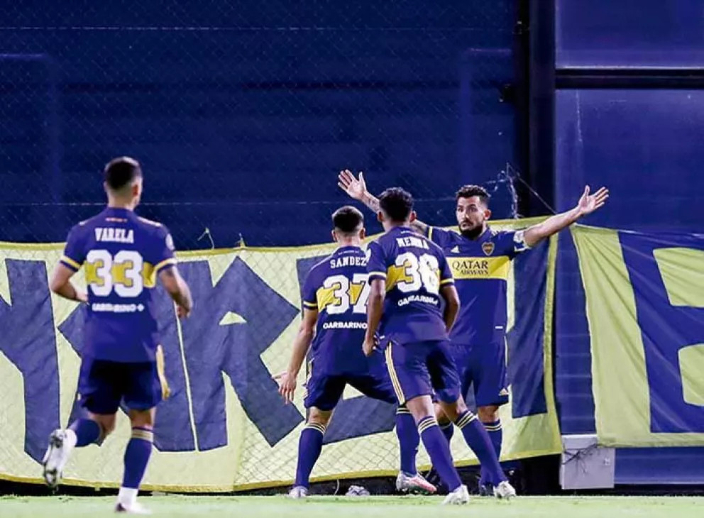 Boca venció con claridad a Santos; hoy, River-Junior