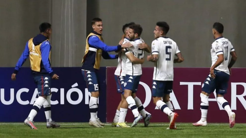 Vélez le ganó a Unión La Calera en Chile y sigue con chances en la Libertadores