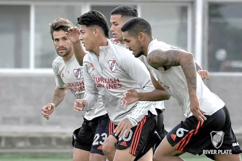 Libertadores: River se mide ante Independiente Santa Fe en Asunción 