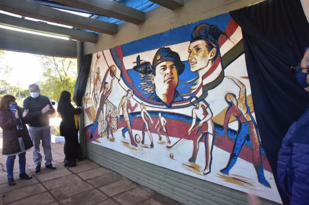 Un mural en honor al cabo Jorge Ortiz, del ARA San Juan 