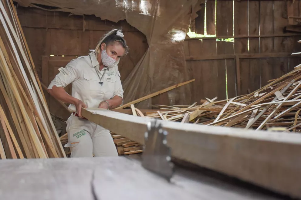 Rosalía Dutra apuesta a romper el techo de cristal en el rubro maderero